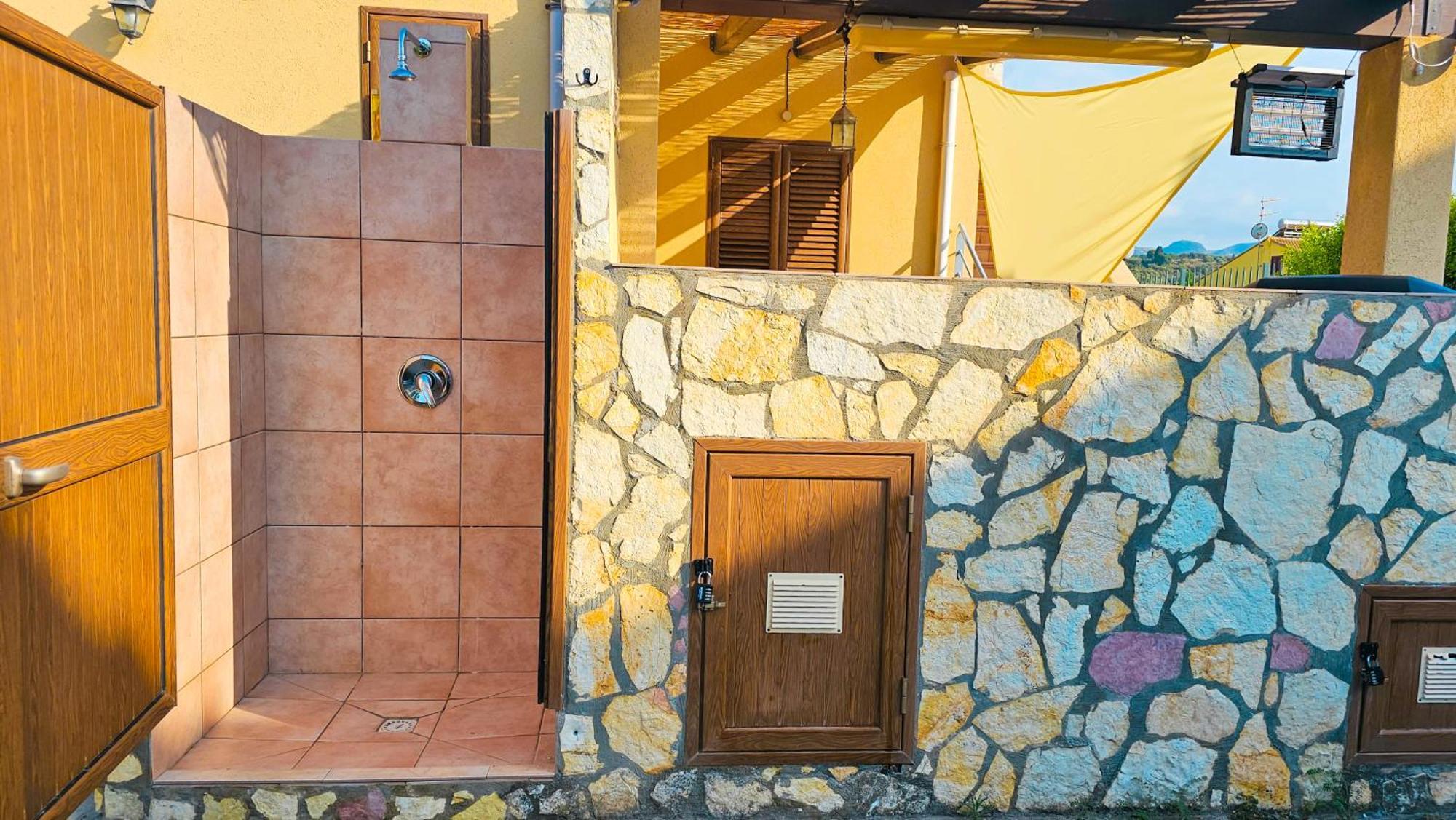 Villa Lumia Campofelice Di Roccella Esterno foto